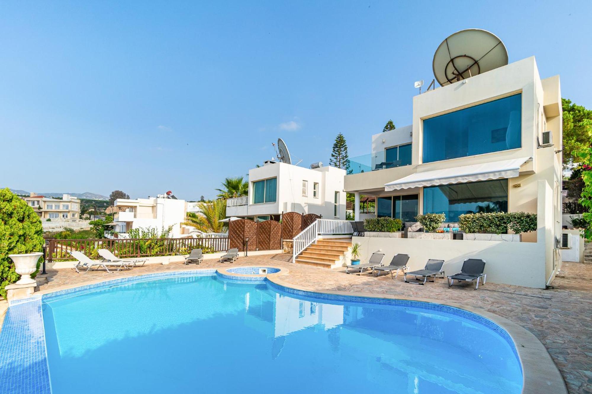 Beach Front Villa Mer Blu By Ezoria Villas コーラル・ベイ エクステリア 写真